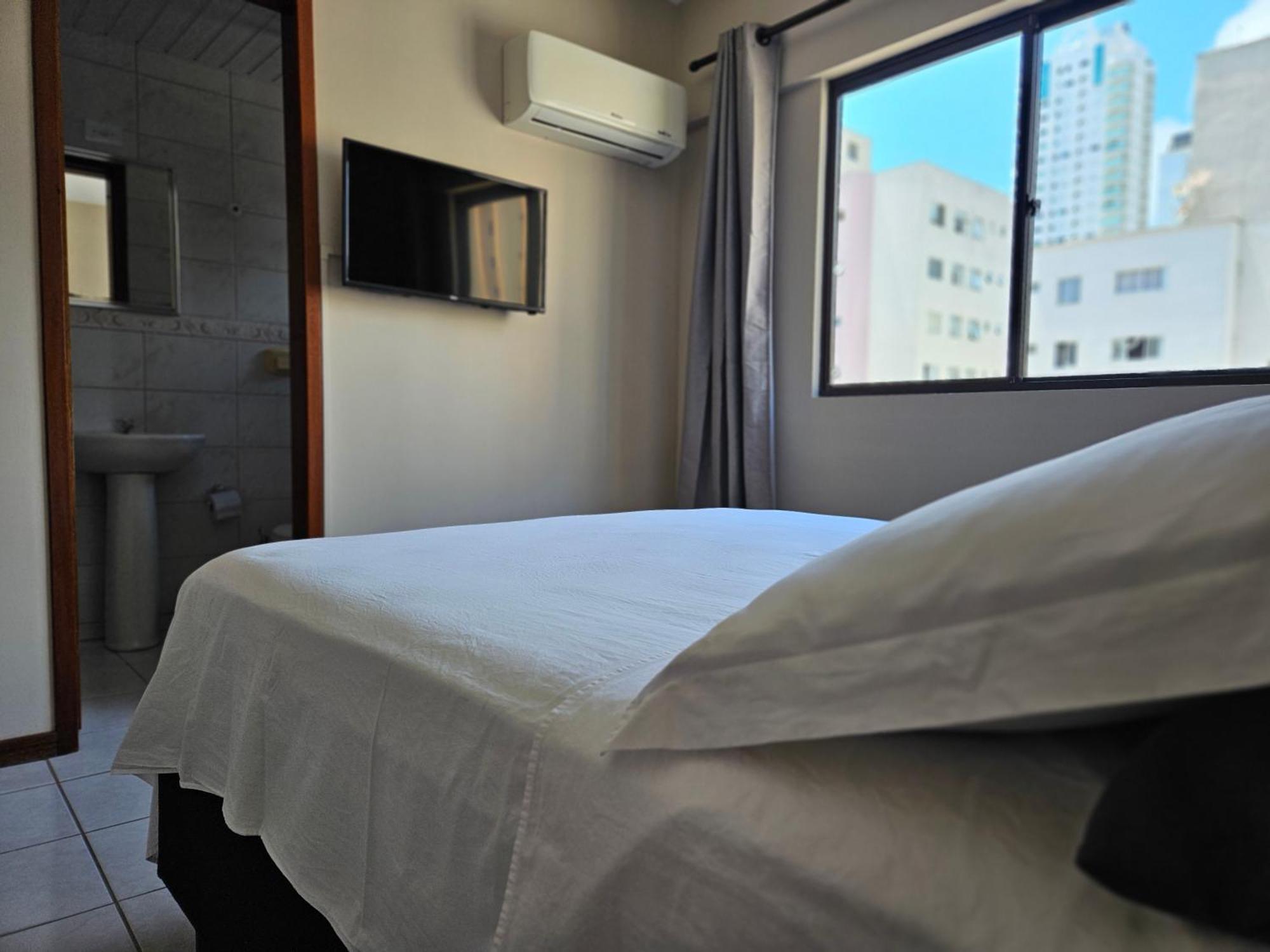 2 Quartos A 200Mts Praia Central, Garagem, Churrasqueira, Wi-Fi 90 Mbps, Pet Friendly Balneario Camboriu Exterior photo