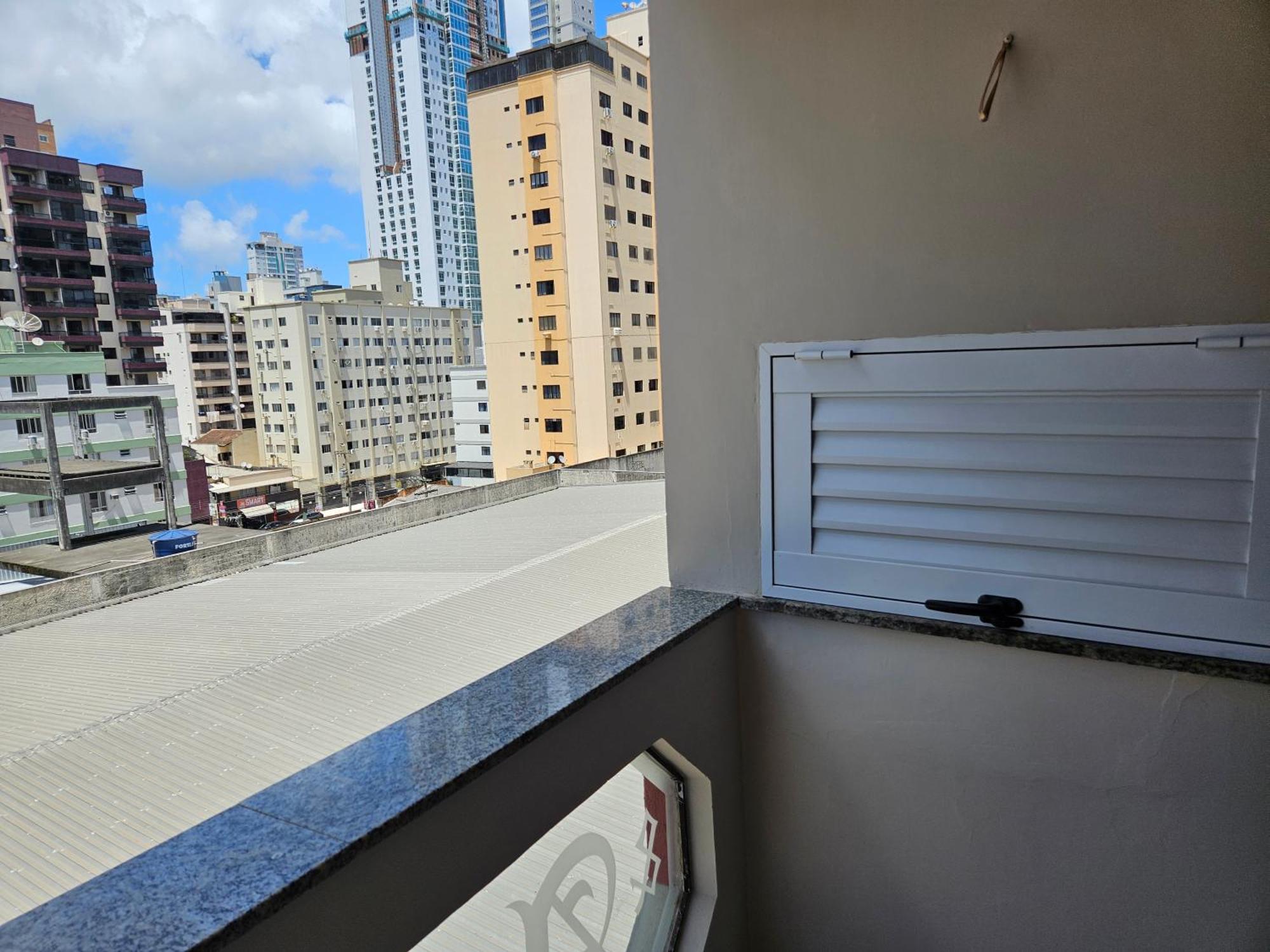 2 Quartos A 200Mts Praia Central, Garagem, Churrasqueira, Wi-Fi 90 Mbps, Pet Friendly Balneario Camboriu Exterior photo