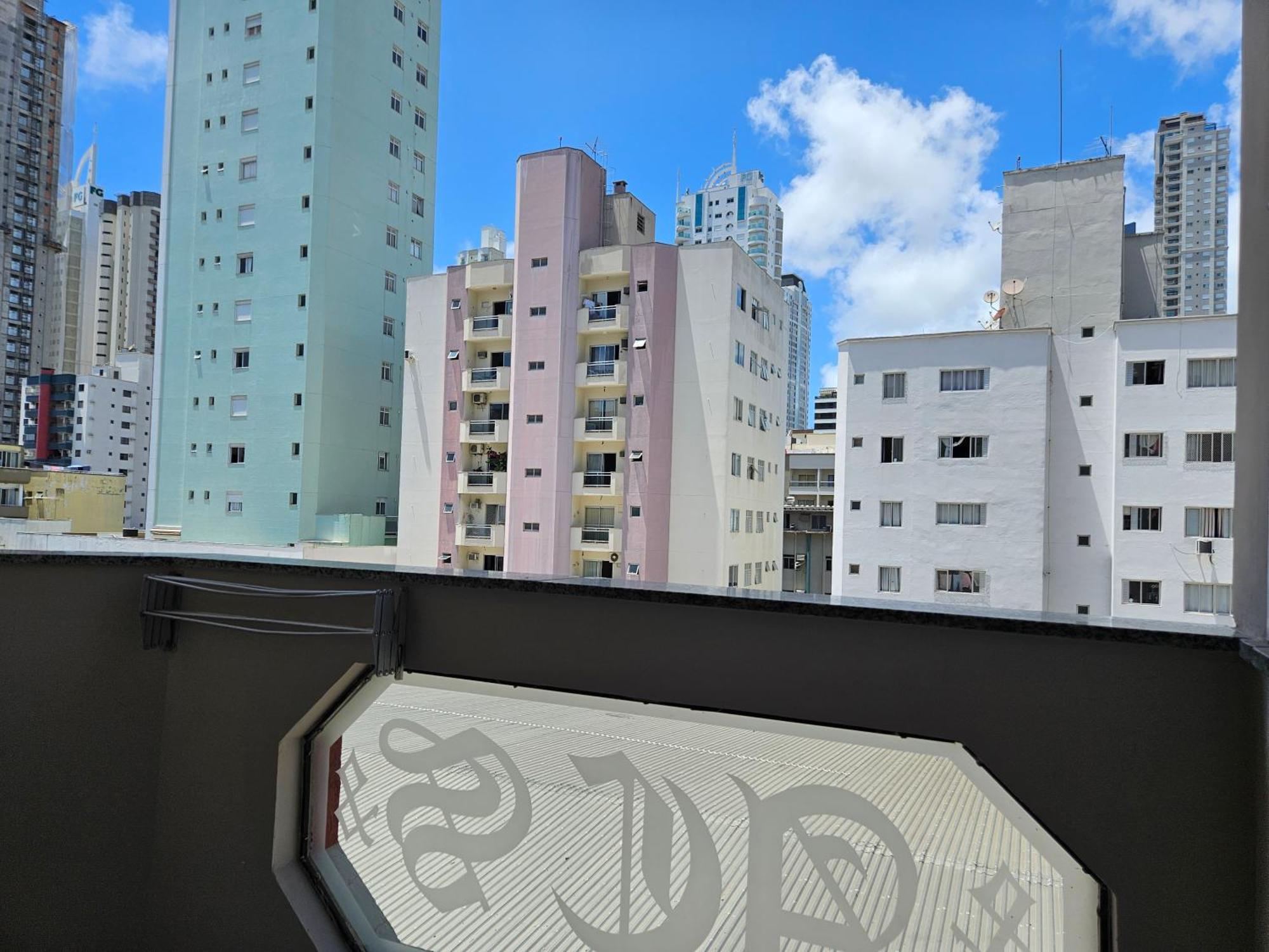 2 Quartos A 200Mts Praia Central, Garagem, Churrasqueira, Wi-Fi 90 Mbps, Pet Friendly Balneario Camboriu Exterior photo